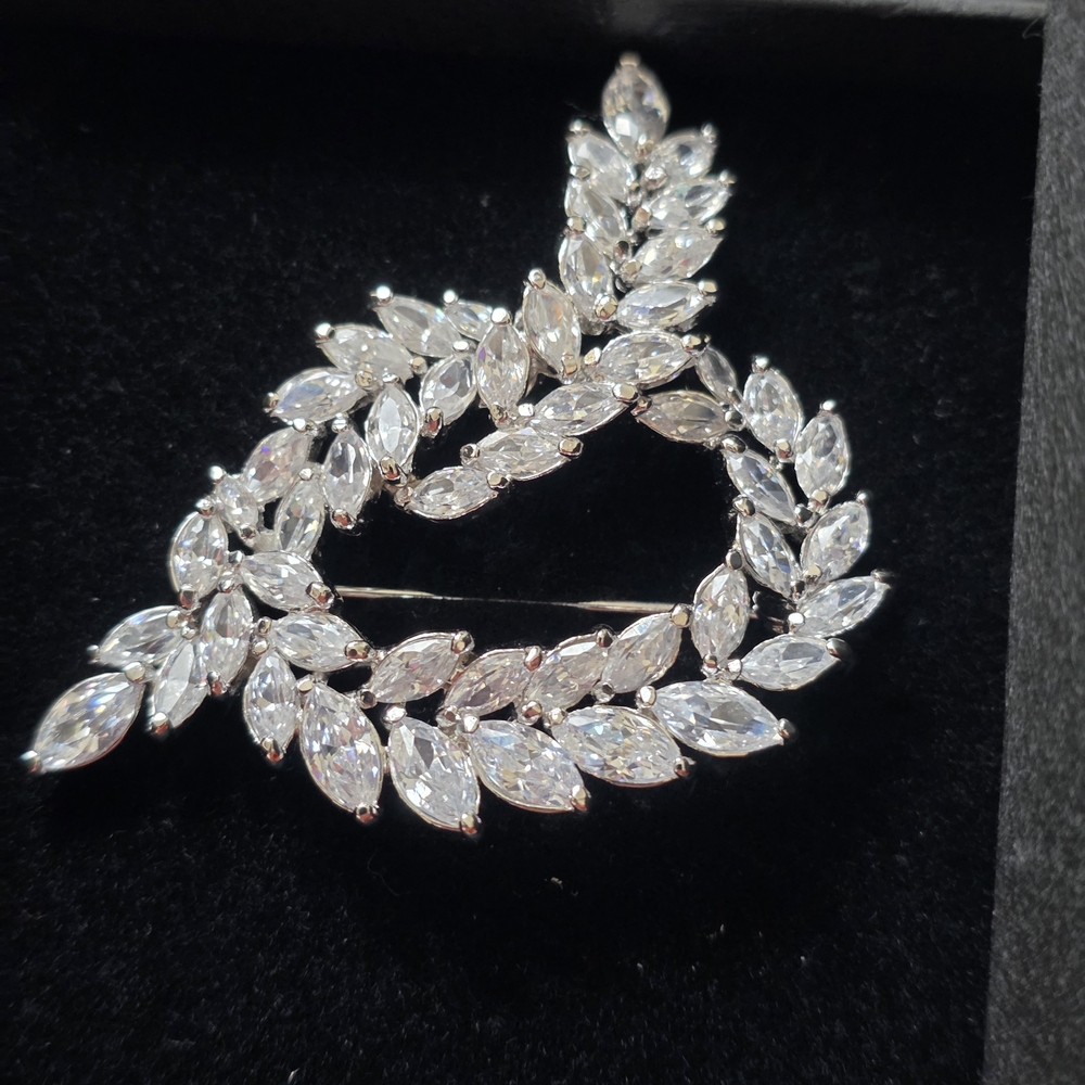 Beautiful Vintage Nolan Miller Silvertone CZ Brooch